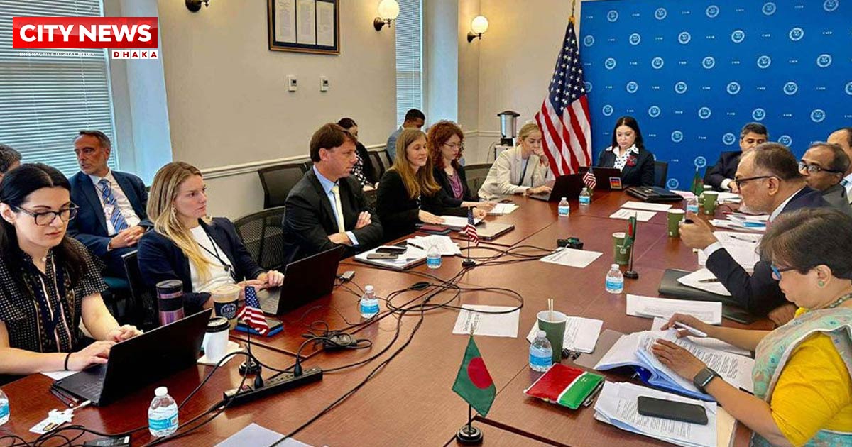 যুক্তরাষ্ট্র-বাংলাদেশ শুল্ক ইস্যু: বৈঠক শেষেও মেলেনি স্বস্তির বার্তা, অনিশ্চয়তায় ব্যবসায়ীরা