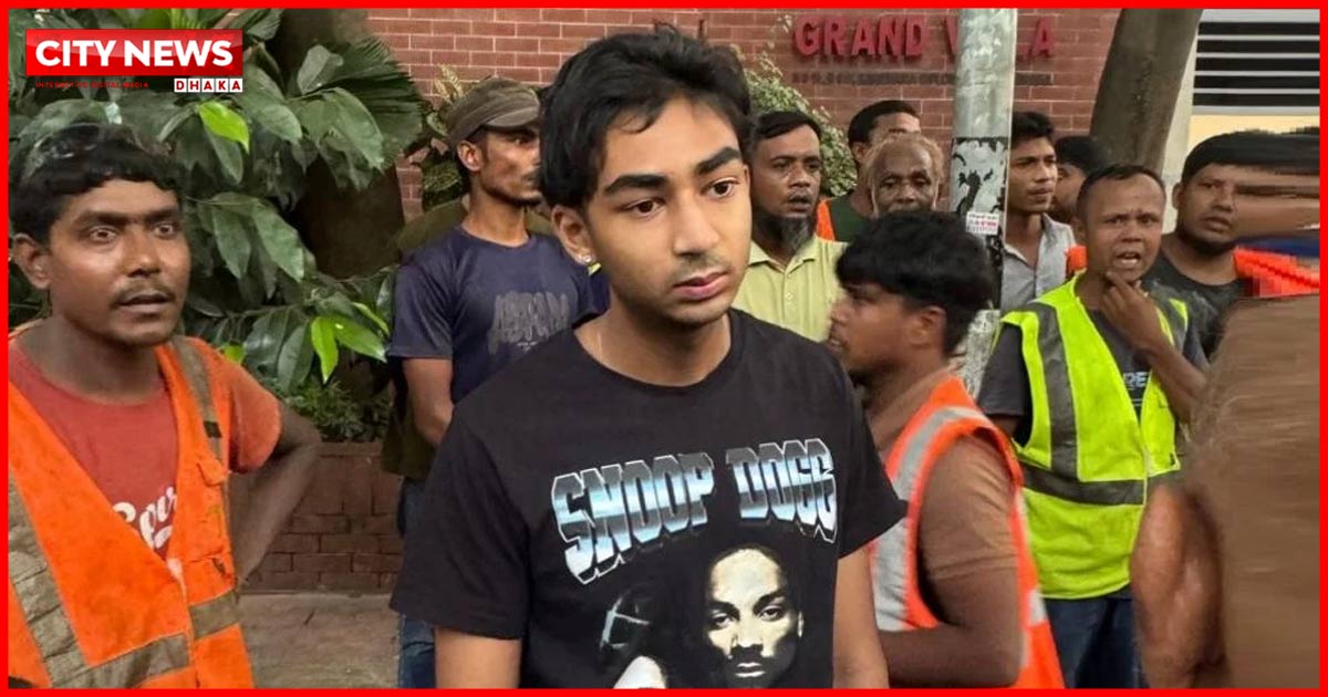 চালকের আসনে থাকা কিশোর অবশেষে গ্রেফতার
