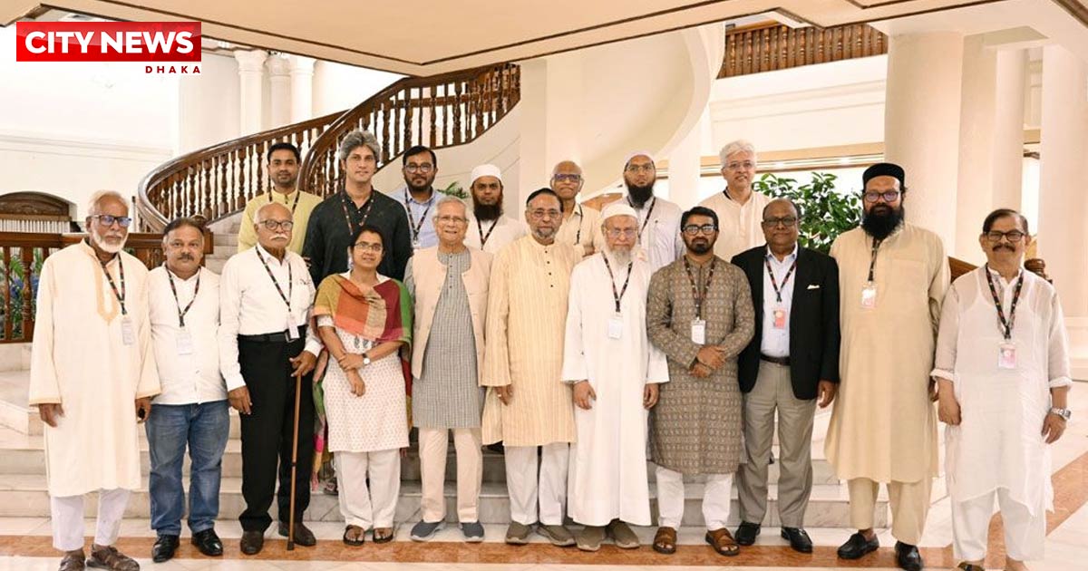 প্রধান উপদেষ্টার সঙ্গে সাত রাজনৈতিক দলের বৈঠক অনুষ্ঠিত