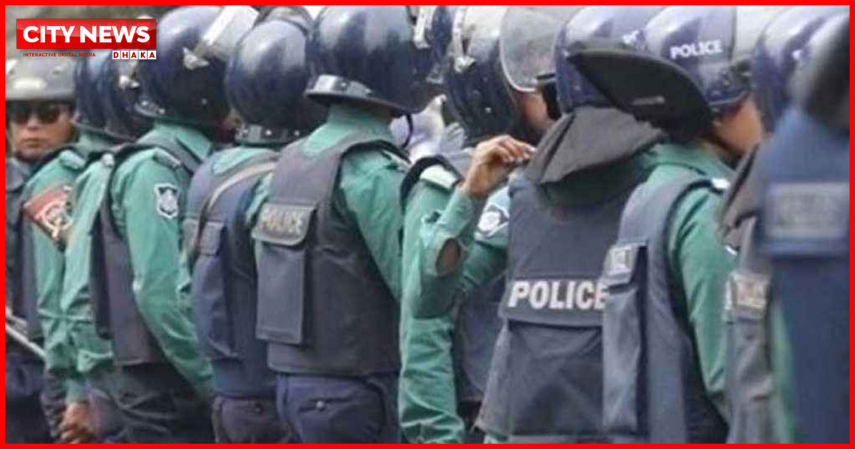 হঠাৎ রাজধানীজুড়ে পুলিশের কড়া সতর্কতা