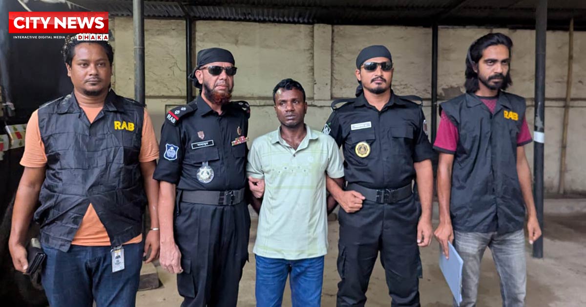 পুলিশ কর্মকর্তাকে হত্যার ১৪ বছর পর মৃত্যুদন্ডপ্রাপ্ত আসামী গ্রেফতার