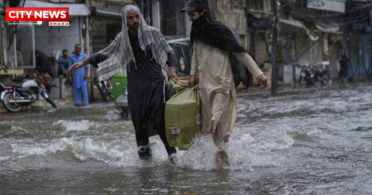 প্রবল বর্ষণে বিপর্যস্ত পাকিস্তান, শিশুসহ নিহত ১৮০