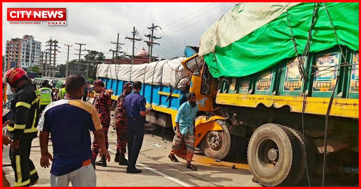 বগুড়ায় দাঁড়িয়ে থাকা ট্রাকে আরেক ট্রাকের ধাক্কা, নিহত ৩
