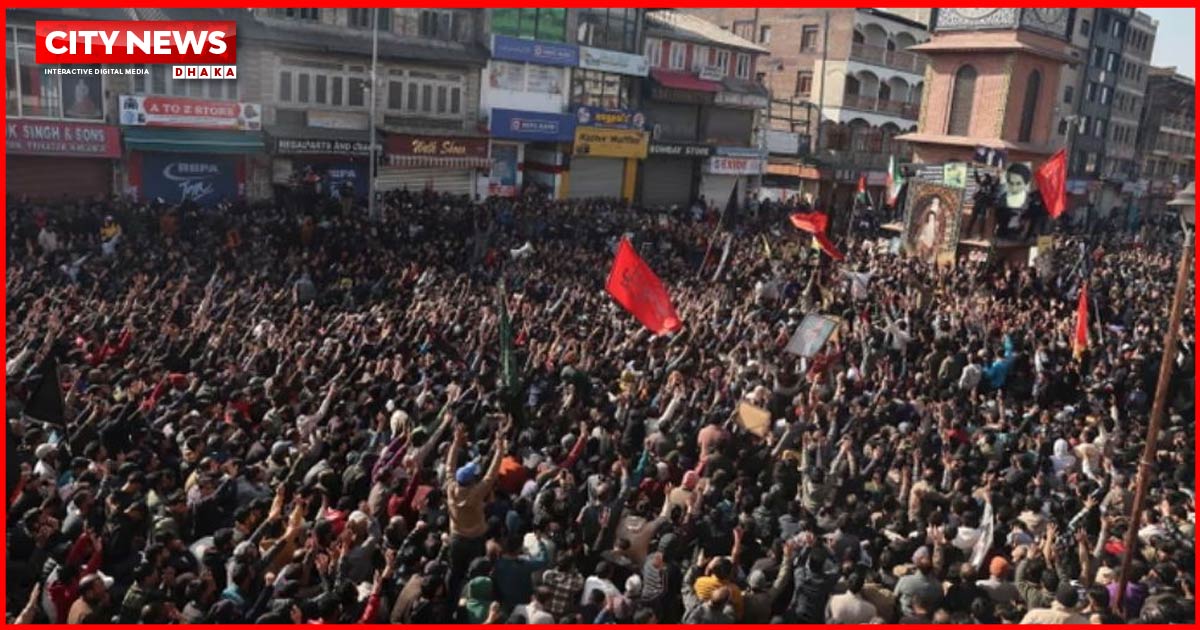 খামেনি হত্যার প্রতিবাদে ভারতের কাশ্মীরে লাখো মানুষের বিক্ষোভ