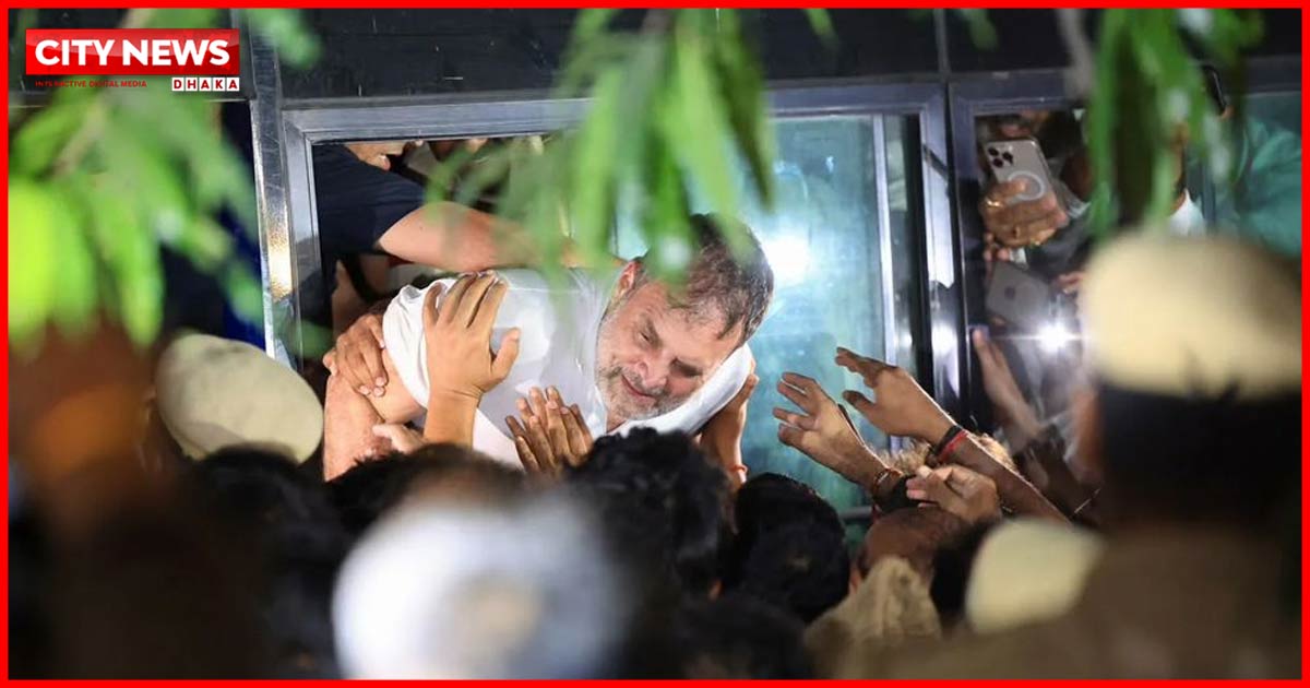 ভারতের কংগ্রেস নেতা রাহুল ও প্রিয়াঙ্কা গান্ধী আটক