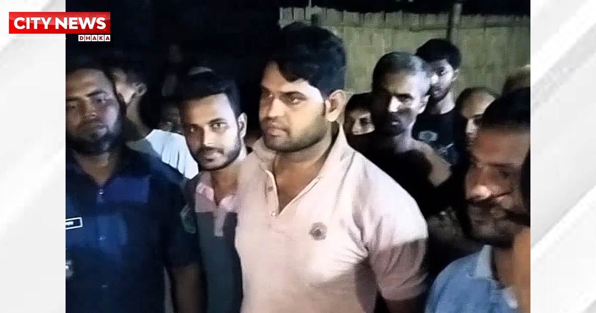 পঞ্চগড়ে চাঁদা দাবির অভিযোগে কনস্টেবলসহ ভুয়া পুলিশ সদস্য আটক