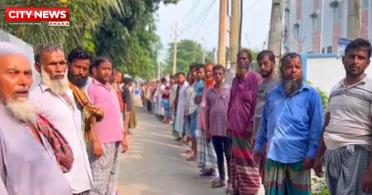 ফরিদপুরের সদরপুরে ধর্ষকের বিচার দাবিতে গ্রামবাসীর বিক্ষোভ ও মানববন্ধন