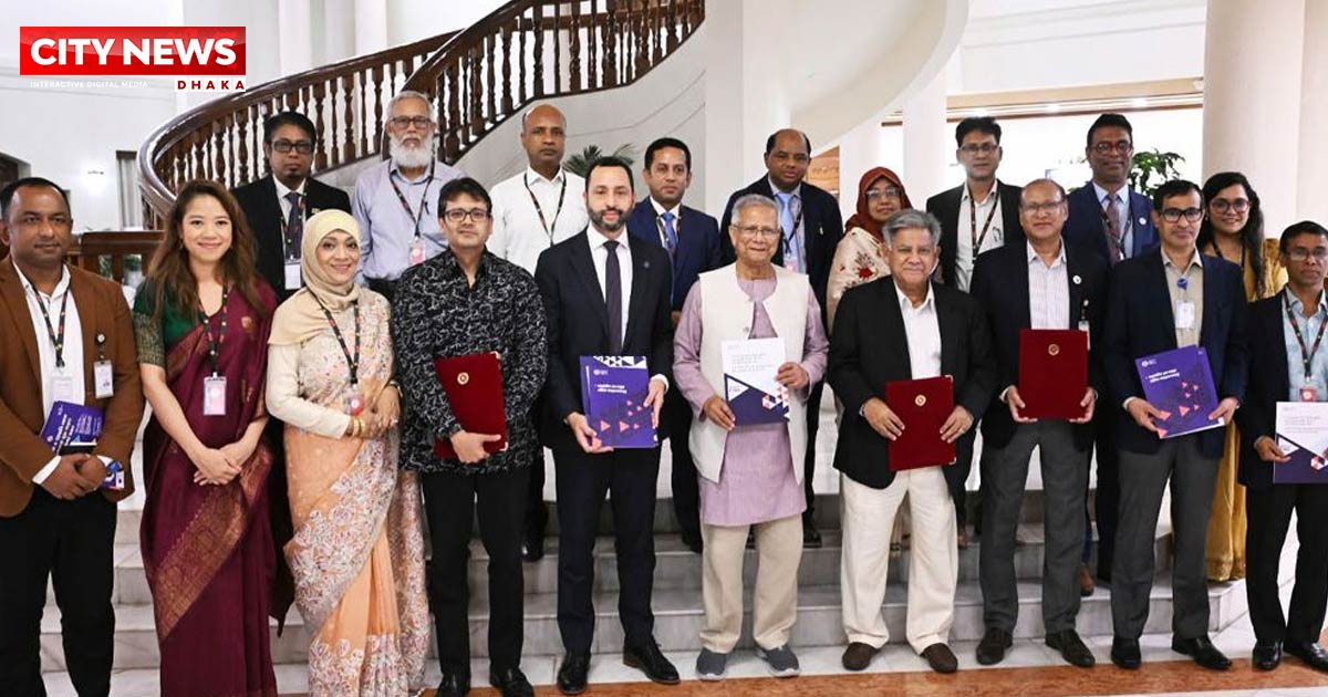 শ্রমজীবী মানুষের অধিকার আদায়ে স্মরণীয় দিন আজ: প্রধান উপদেষ্টা