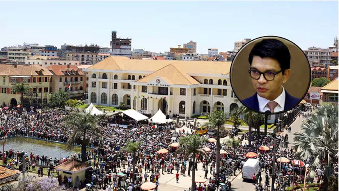 জেন-জি বিক্ষোভের মুখে কোথায় পালালেন মাদাগাস্কারের প্রেসিডেন্ট?