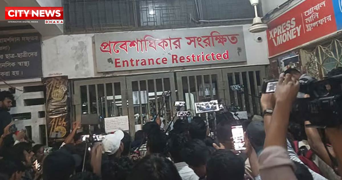 ভোট গণনায় কারচুপির অভিযোগ দুই প্রার্থীর, টিএসসি কেন্দ্রের সামনে উত্তেজনা