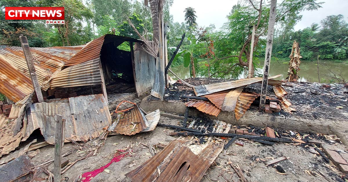 ভাঙ্গুড়ায় হত্যায় জড়িত সন্দেহে ভাঙচুর, লুটপাট, অগ্নিসংযোগে নিঃস্ব ৭টি পরিবার