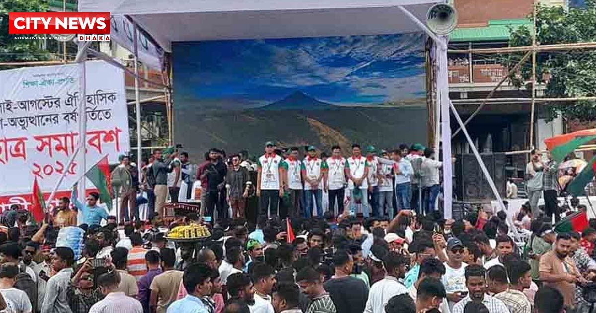 মিছিলে মুখর শাহবাগ, জড়ো হচ্ছে ছাত্রদলের নেতাকর্মীরা