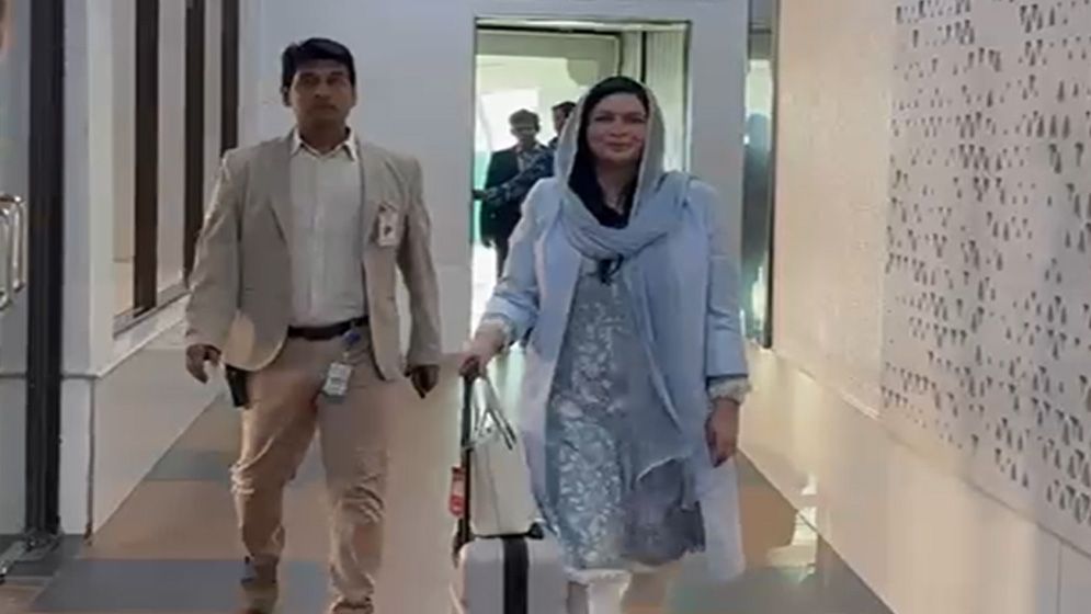 ঢাকায় পৌঁছেছেন জুবাইদা রহমান