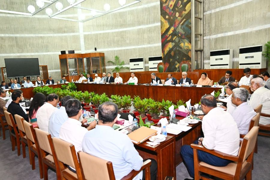 Cabinet approves tax breaks for solar equipment imports, Hong Kong investment pact