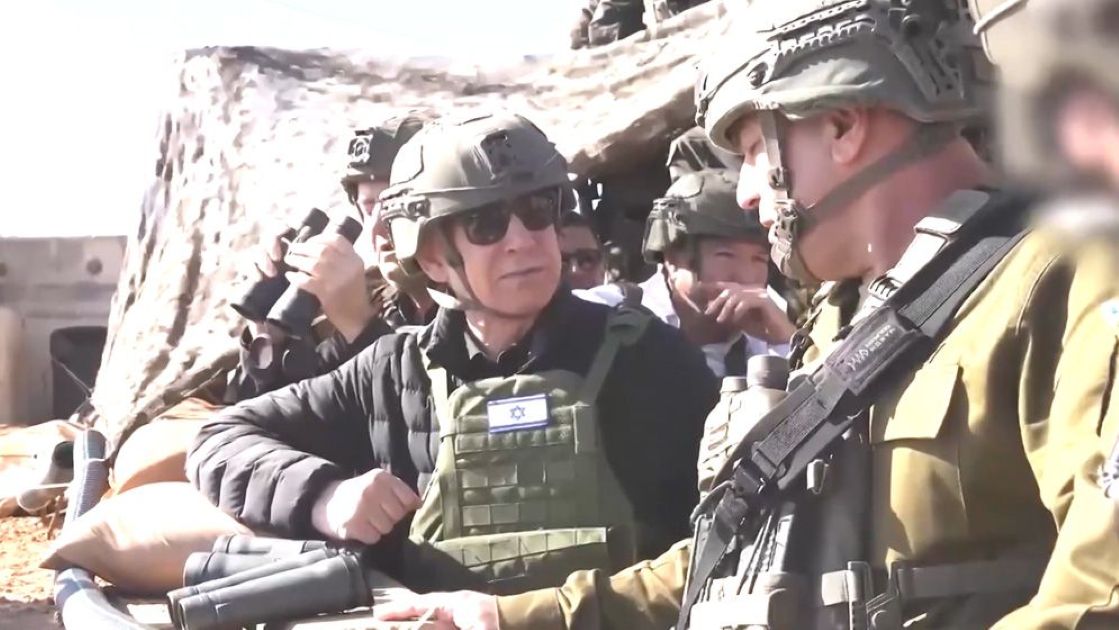 সিরিয়ার ভেতরে প্রবেশ করে সেনাদের সাথে সাক্ষাৎ করলেন নেতানিয়াহু