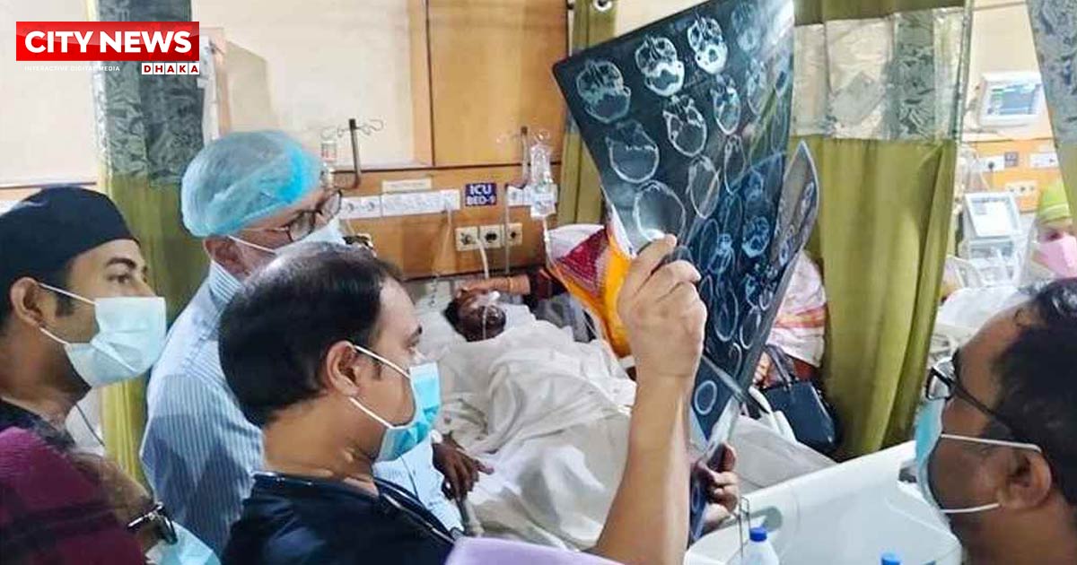 নুরকে দেখতে হাসপাতালে প্রধান উপদেষ্টার বিশেষ সহকারী