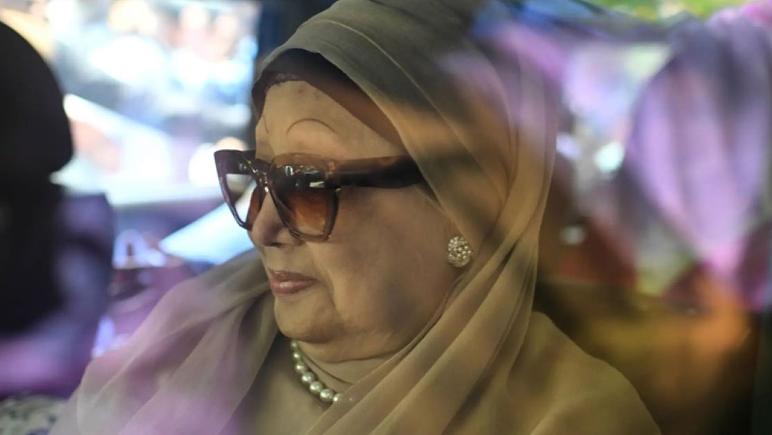 খালেদা জিয়ার জন্য এয়ার অ্যাম্বুলেন্স আসবে কাল