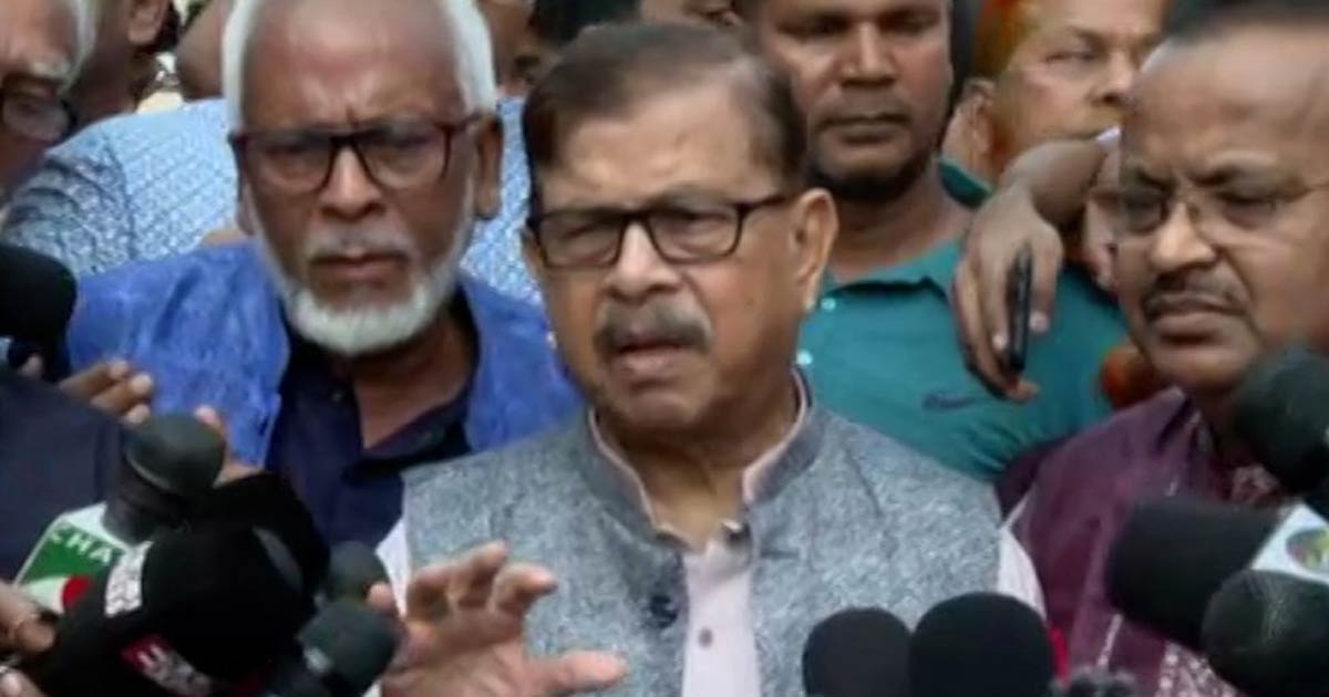 খালেদা জিয়াকে সিঙ্গাপুর বা ইউরোপে নেয়ার প্রস্তুতি চলছে: মান্না