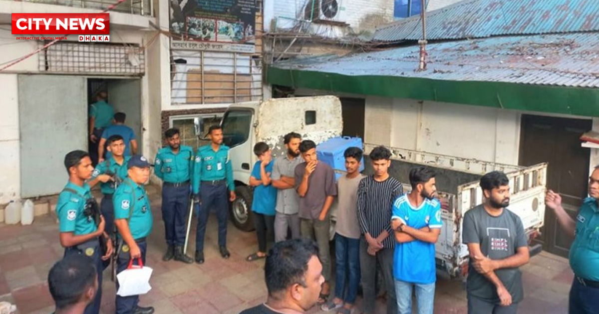 সাবেক শিক্ষামন্ত্রী নওফেলের বাড়িতে তল্লাশি, আটক ৬