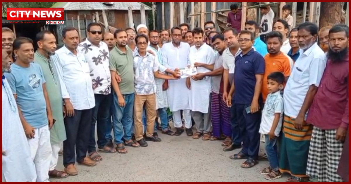 ফরিদপুরের সদরপুরে অগ্নিকাণ্ডে ক্ষতিগ্রস্ত ৪ দোকানিকে ৯০ হাজার টাকা অনুদান