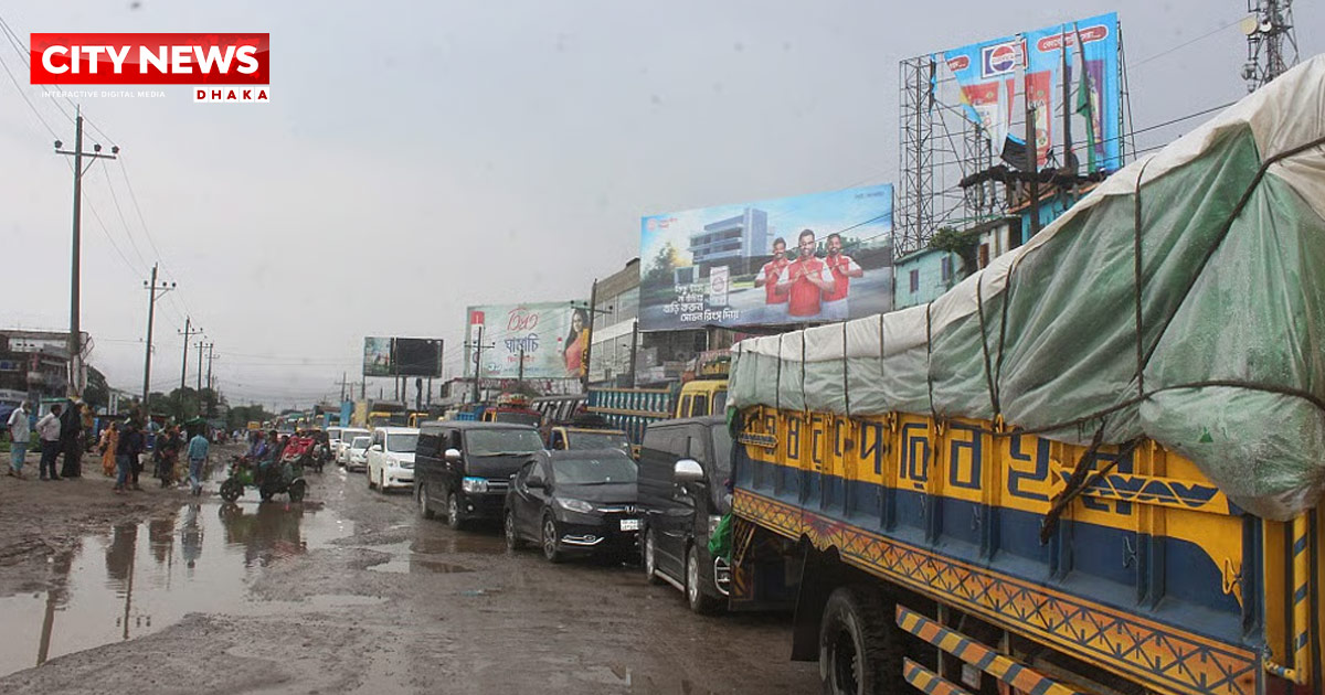ঢাকা-সিলেট মহাসড়কে তীব্র যানজট, ভোগান্তিতে যাত্রীরা