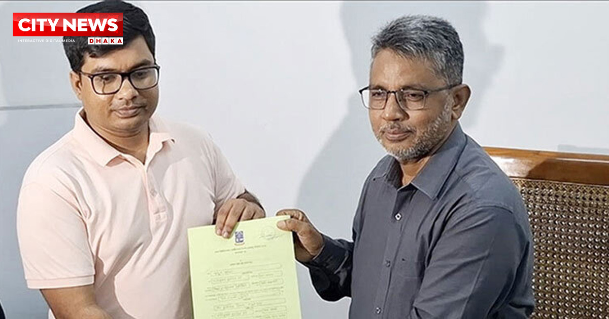 ভিপি পদে প্রথম মনোনয়ন জমা দিলেন ছাত্রলীগ নেতা জুলিয়াস সিজার