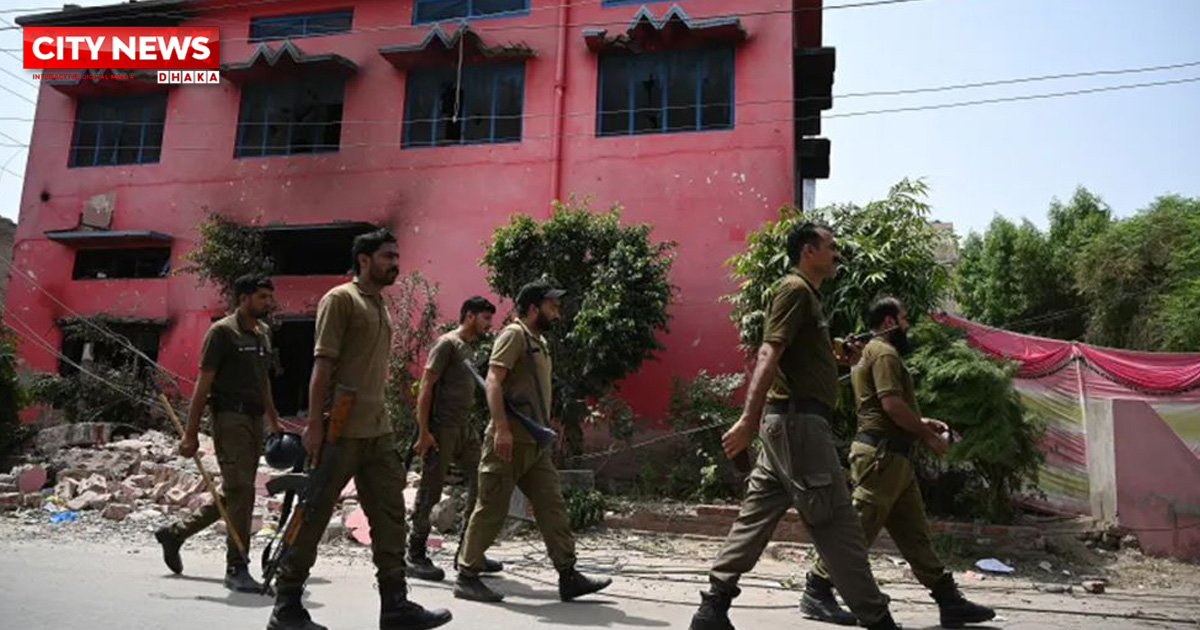 পাকিস্তানে গ্লু তৈরির কারখানায় বিস্ফোরণে ১৬ জন নিহত