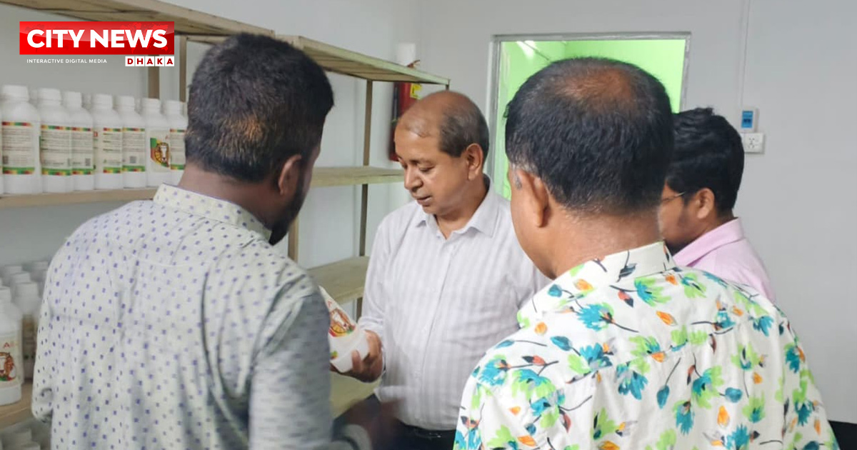 এলিকো এগ্রোভেট কারখানা পরিদর্শনে জেলা প্রাণিসম্পদ কর্মকর্তা