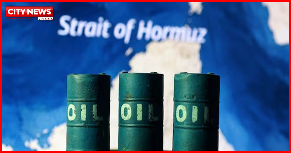 হরমুজে মার্কিন অবরোধের ঘোষণা, ফের লাফিয়ে বাড়ছে জ্বালানি তেলের দাম