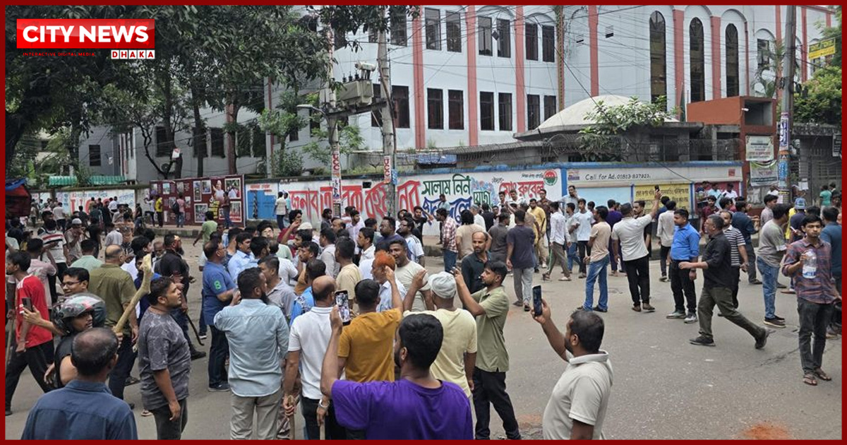 ঢাকা আলিয়া মাদ্রাসায় ছাত্রদল-শিবিরের দফায় দফায় সংঘর্ষ