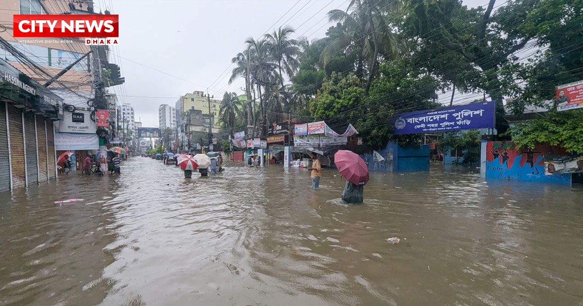 ফেনীতে বন্যা নিয়ন্ত্রণ বাঁধে ভাঙন, ৩০ গ্রাম প্লাবিত