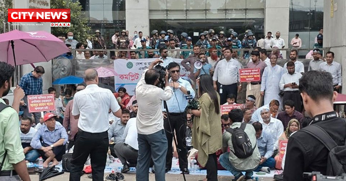 এনবিআর কর্মকর্তা-কর্মচারীদের ‘শাটডাউনসহ’ সব কর্মসূচি প্রত্যাহার