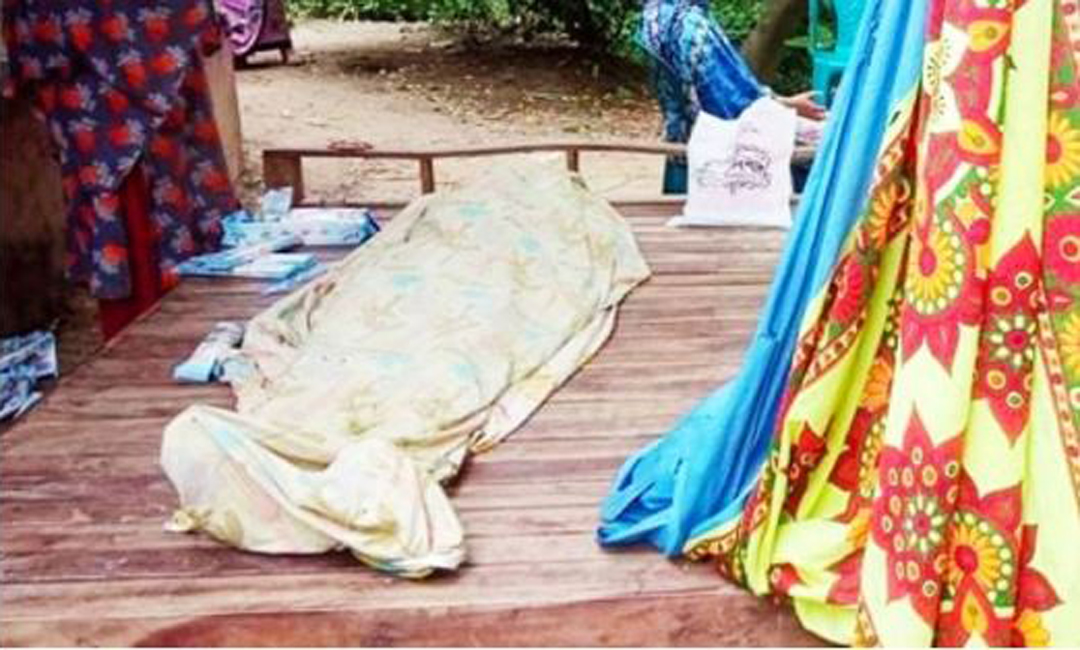 অবশেষে সেই বৃদ্ধের লাশ দাফন