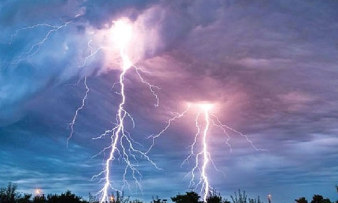 বজ্রপাতকে প্রাকৃতিক দুর্যোগ ঘোষণা