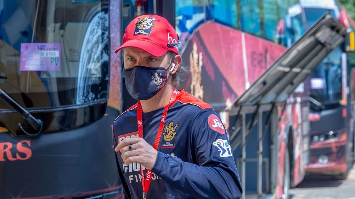 আইপিএল : জৈব সুরক্ষায় আস্থা নেই অস্ট্রেলীয় ক্রিকেটারের