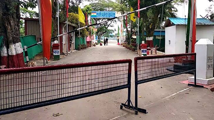 আখাউড়া স্থলবন্দর দিয়ে আসা আরও ১৩ জন করোনায় আক্রান্ত