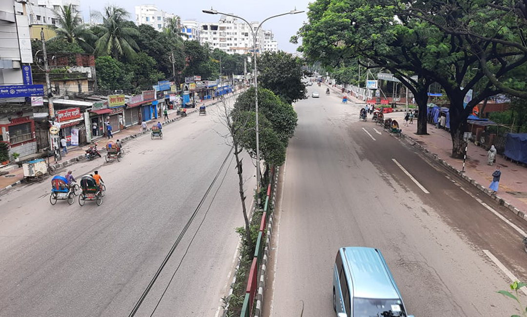 বিধিনিষেধে ঢাকার সড়ক ফাঁকা