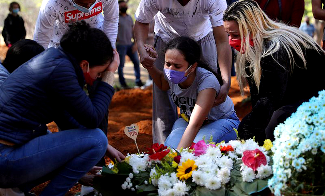 বিশ্বব্যাপী কমছে আক্রান্ত ও মৃত্যুর সংখ্যা