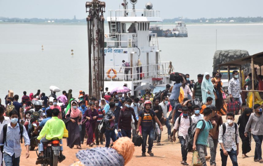 আসা-যাওয়ার একই চিত্র!