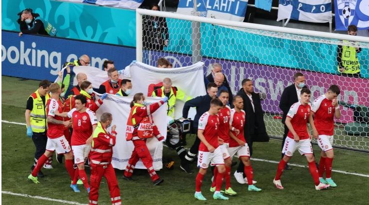 মাঠেই লুটিয়ে পড়লেন এরিকসেন, ফিনল্যান্ড-ডেনমার্ক ম্যাচ স্থগিত