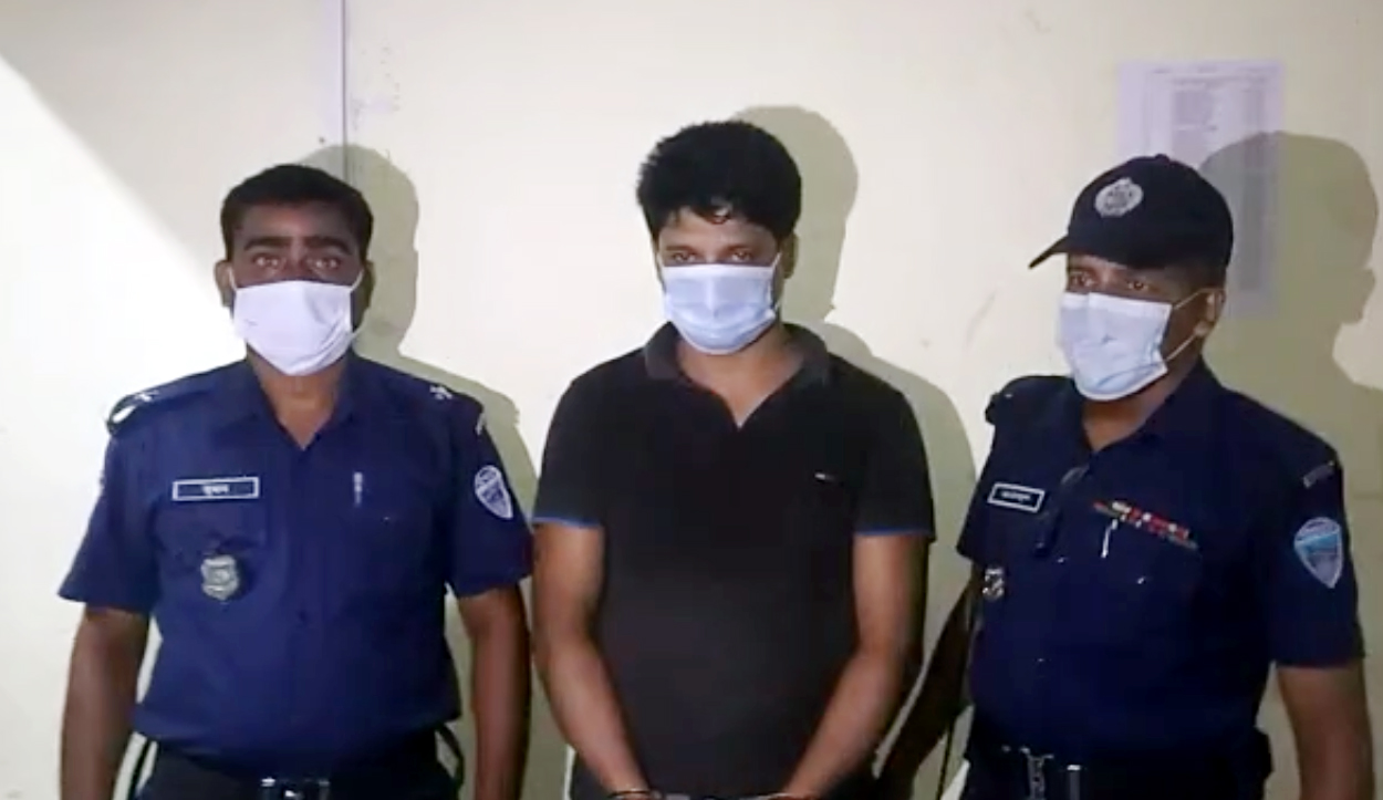 চাটখিলে ডাকাত সর্দার গ্রেফতার