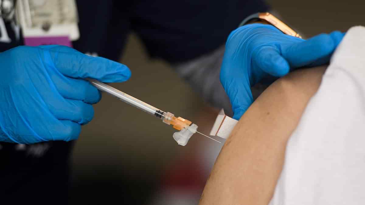 রাশিয়া ও চীনের টিকা উৎপাদন মন্ত্রিসভায় অনুমোদন