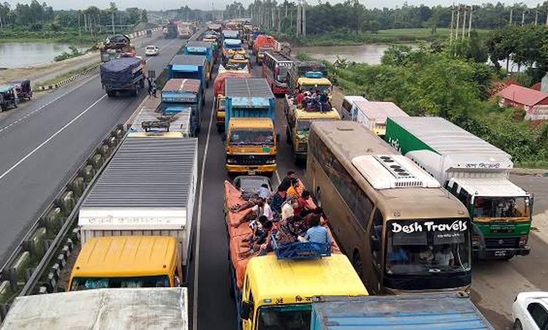 ঢাকা-টাঙ্গাইল মহাসড়‌কে ২০ কি.মি. যানজট