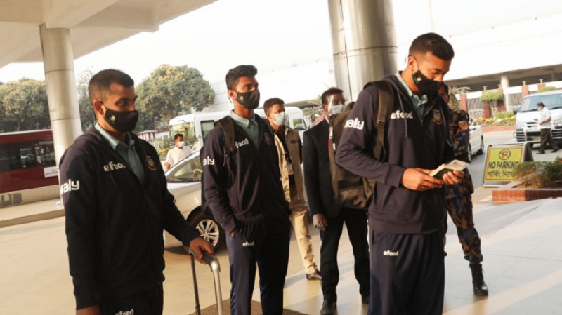 ঢাকায় পা রেখেই কোয়ারেন্টিনে থাকবে মুমিনুলের দল