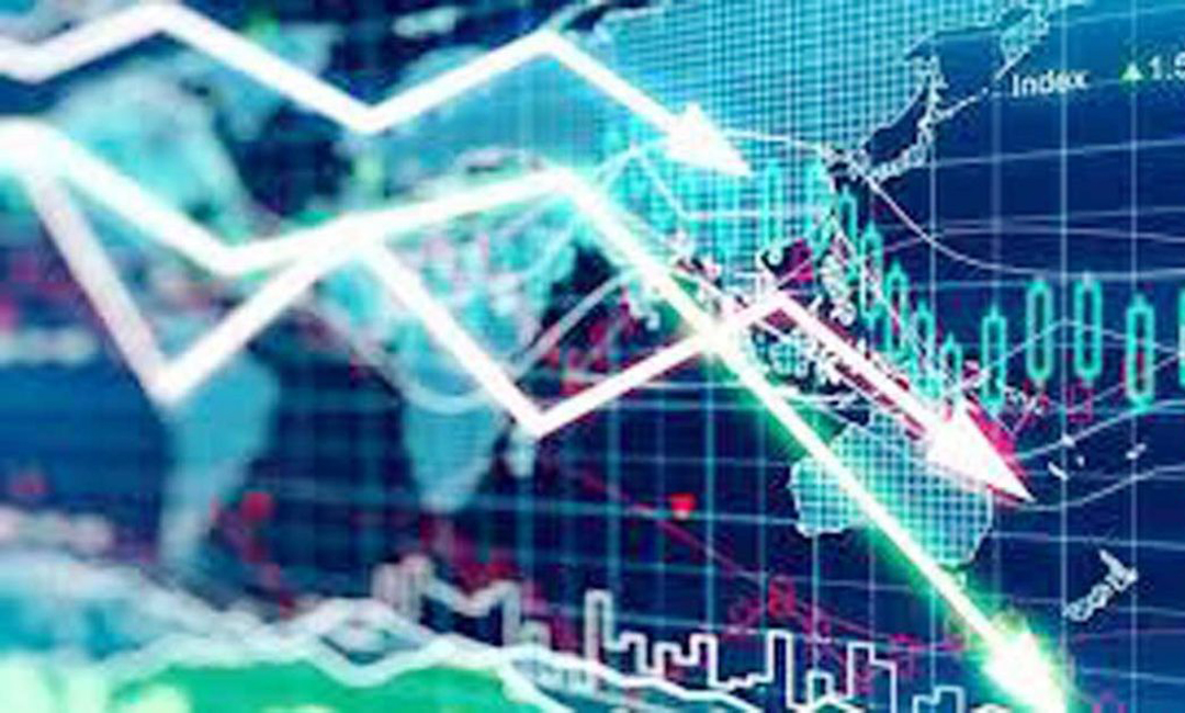 দরপতনে চলছে শেয়ার বাজারের লেনদেন