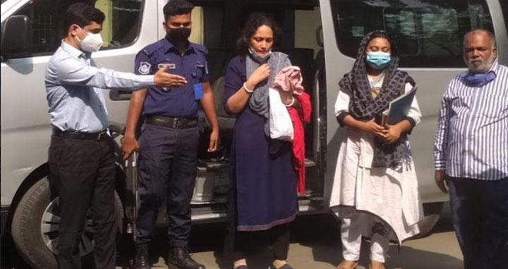 পিকে হালদার দুর্নীতি : বিমানবন্দর থেকে শুভ্রা রানী গ্রেফতার