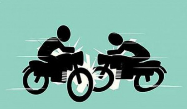 দুই মোটরসাইকেলের সংঘর্ষে নিহত ১, আহত ৪
