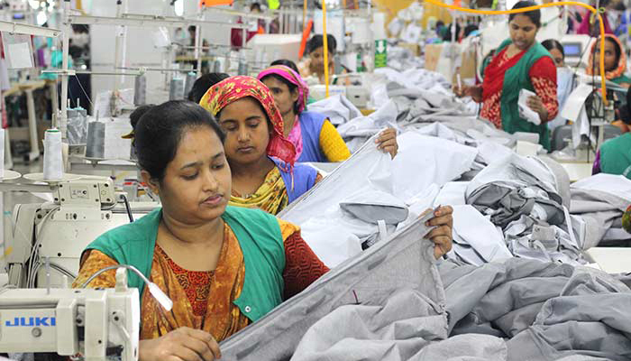 এখনও ২৮ শতাংশ পোশাক কারখানায় বেতন হয়নি : শিল্প পুলিশ