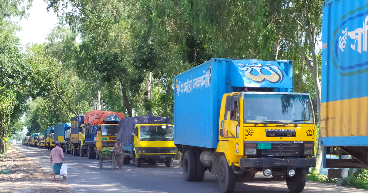 ঘাট পারের অপেক্ষায় ৫ শতাধিক যানবাহন