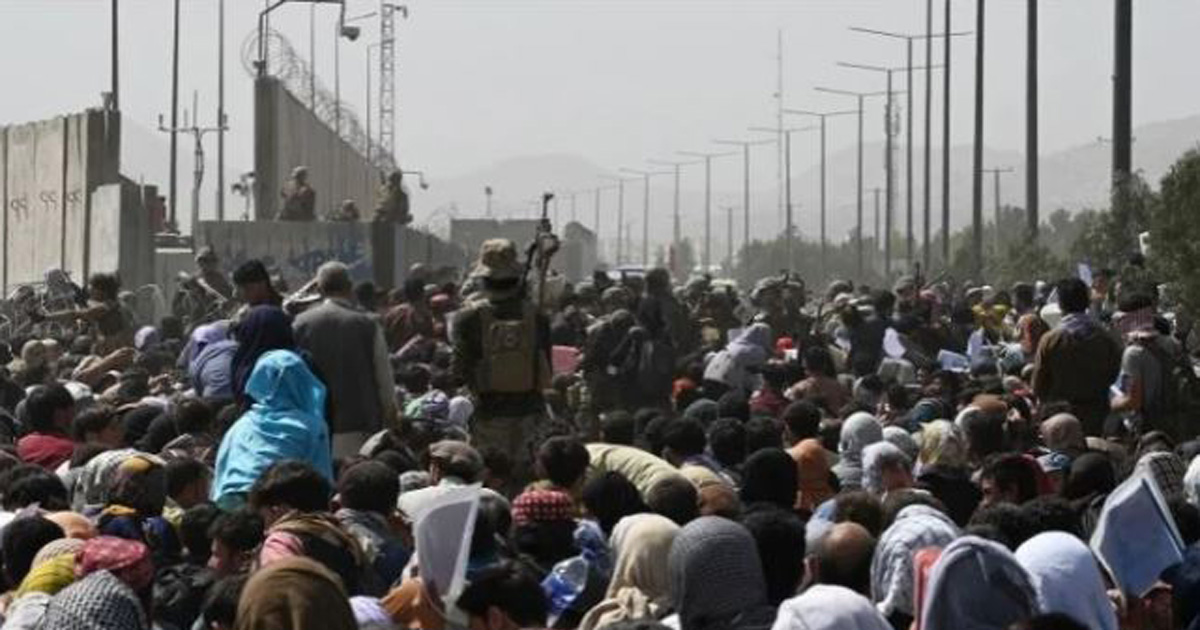 কাবুল বিমানবন্দরের কাছে হুড়োহুড়িতে নিহত ৭